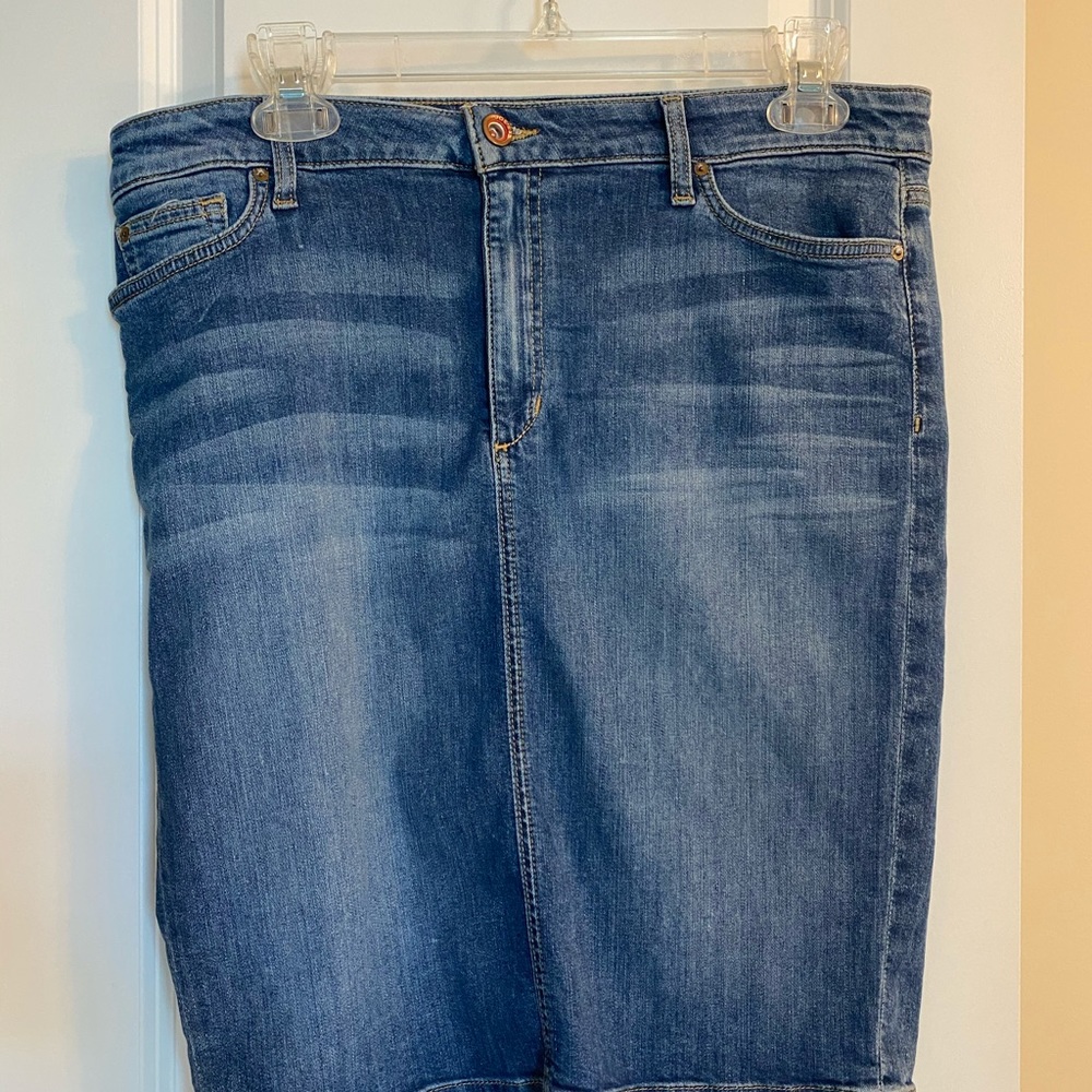 Women’s jean skirt
